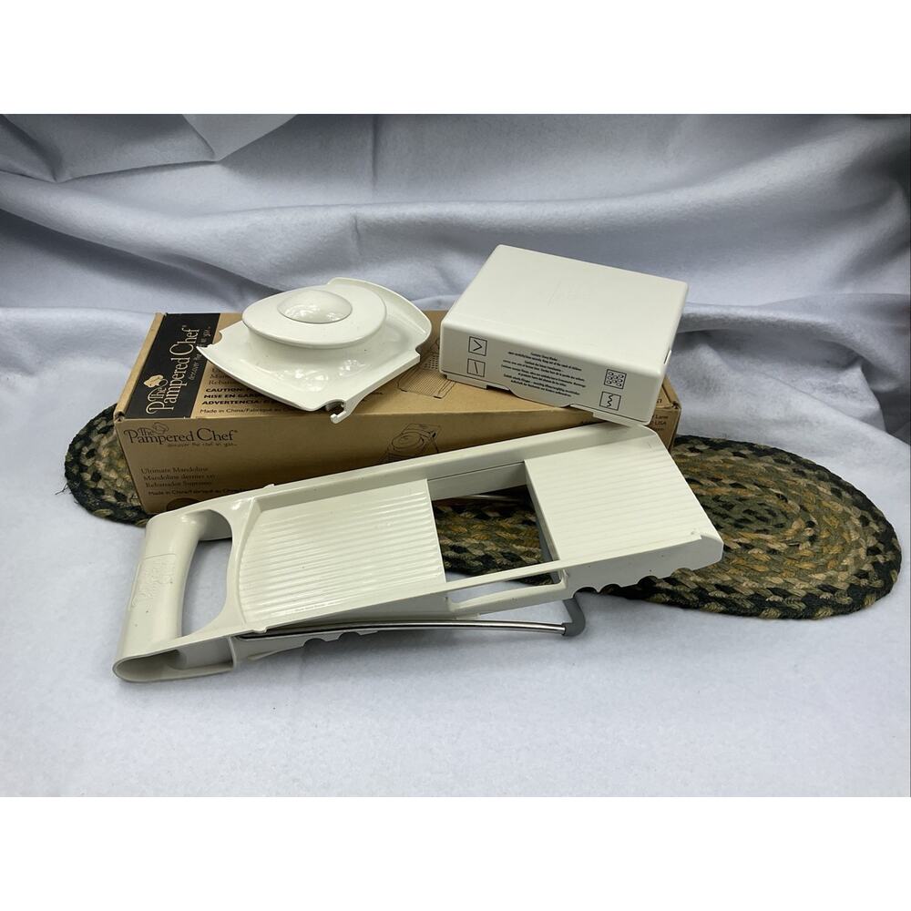 Pampered Chef Ultimate Mandoline Slices & Grates 4 Blade Set IOB